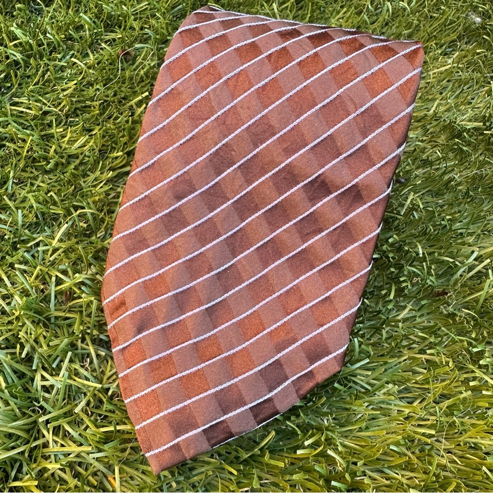 Giorgio Armani Brown Silk Neck Tie Shadow Check Striped Texture Made in Italy